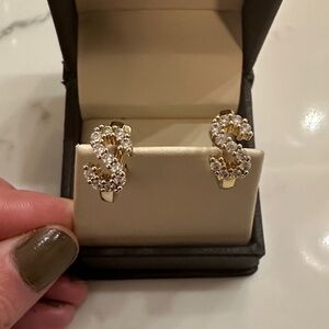 NWOT Gold Plated S Hoop Huggies